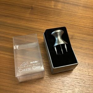 Modern Brushed Stainless Steel Cheese Grip Holder Fork - Metalla Prodyne, Taiwan